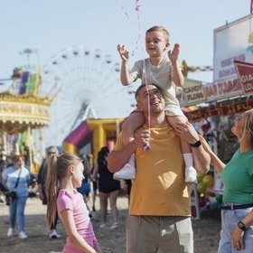 Foto: Martinimarkt Neuruppin, Lizenz: KulturDampf gGmbH item_1095312_pic_1_contentwidth